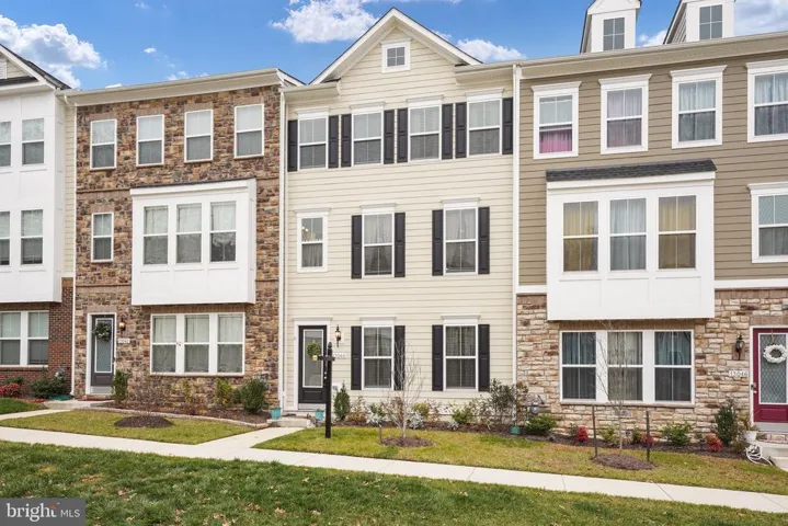 13044 Jessica Grove Pl, Woodbridge, Virginia 22192