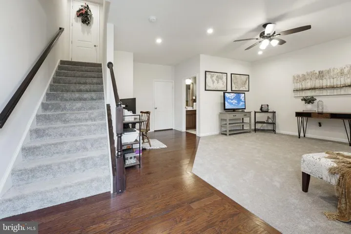 13044 Jessica Grove Pl, Woodbridge, Virginia 22192