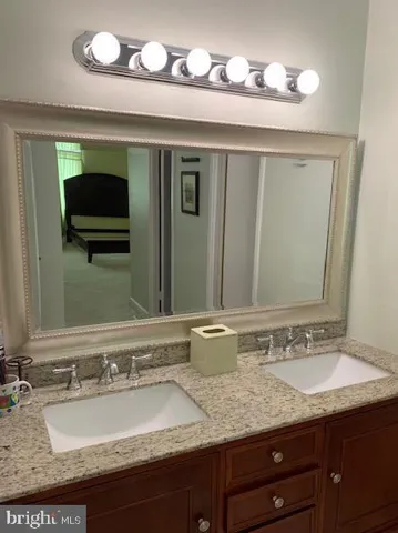 205 Yoakum Pkwy #1206, Alexandria, Virginia 22304