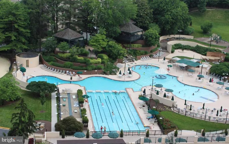 205 Yoakum Pkwy #1206, Alexandria, Virginia 22304