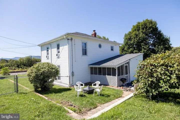 602 1st St, Shenandoah, Virginia 22849