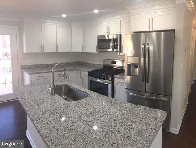 3206 Shaw Park Ct, Alexandria, Virginia 22306