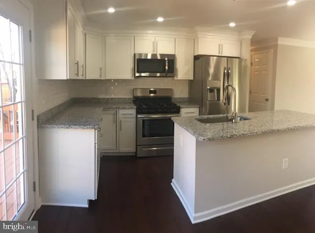 3206 Shaw Park Ct, Alexandria, Virginia 22306