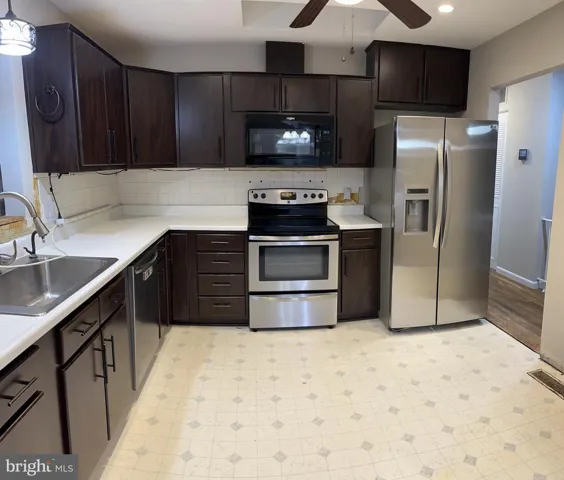 1106 S Sterling Blvd, Sterling, Virginia 20164