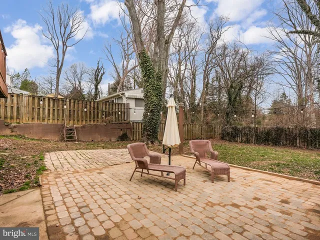 2600 Beacon Hill Rd, Alexandria, Virginia 22306