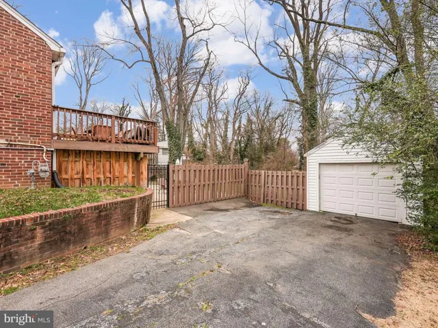 2600 Beacon Hill Rd, Alexandria, Virginia 22306