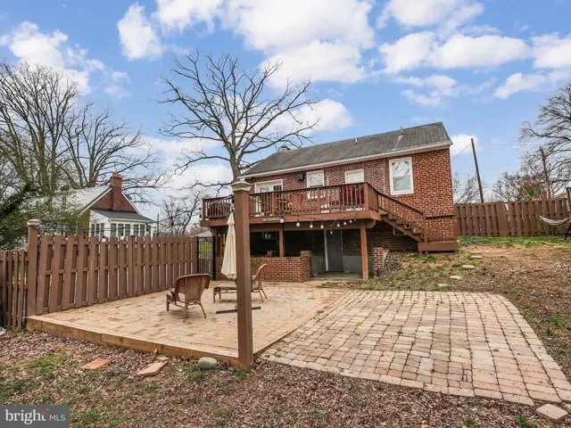 2600 Beacon Hill Rd, Alexandria, Virginia 22306