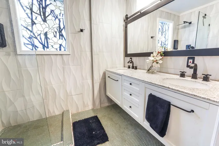 2600 Beacon Hill Rd, Alexandria, Virginia 22306