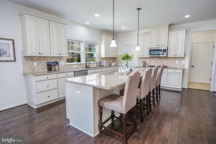17067 Belle Isle Dr, Dumfries, Virginia 22026