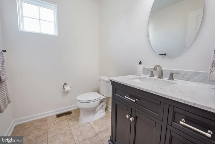 17067 Belle Isle Dr, Dumfries, Virginia 22026