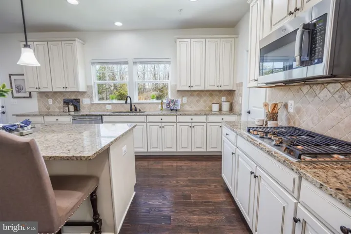 17067 Belle Isle Dr, Dumfries, Virginia 22026