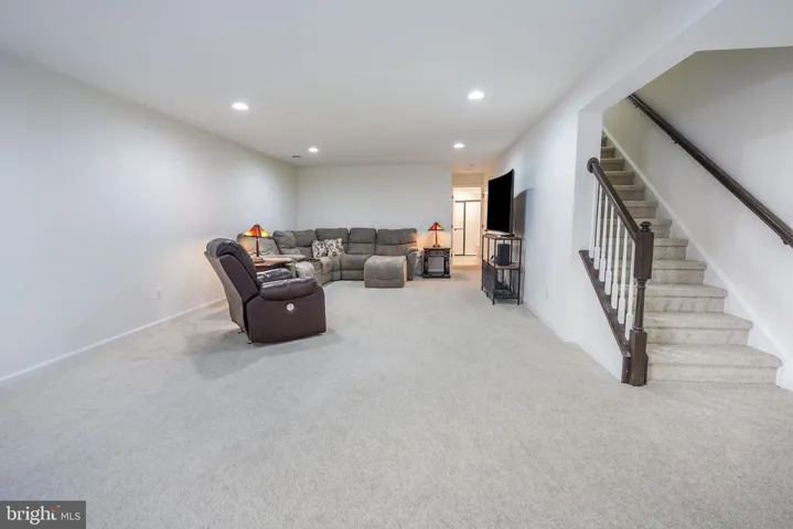 17067 Belle Isle Dr, Dumfries, Virginia 22026
