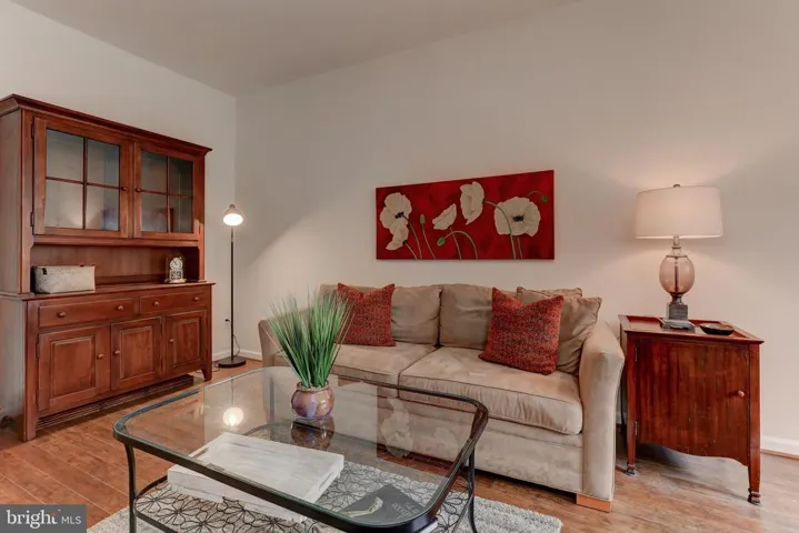 4356 Sutler Hill Sq, Fairfax, Virginia 22033