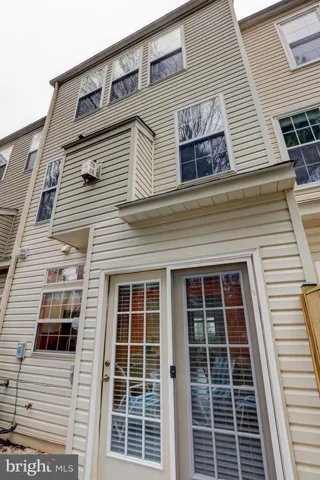 4356 Sutler Hill Sq, Fairfax, Virginia 22033