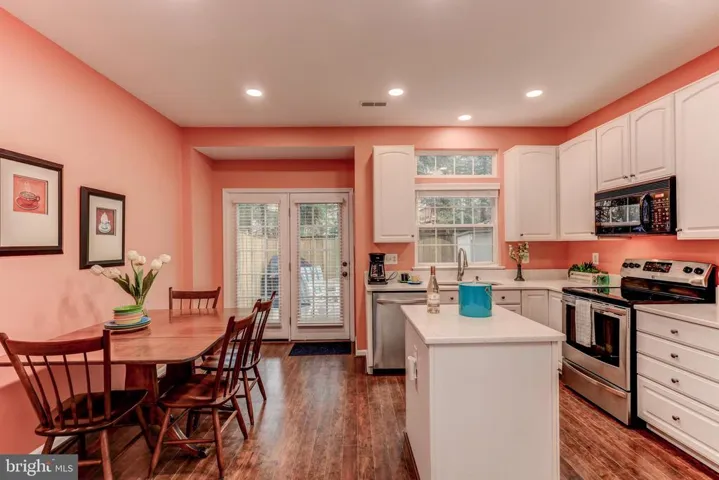 4356 Sutler Hill Sq, Fairfax, Virginia 22033