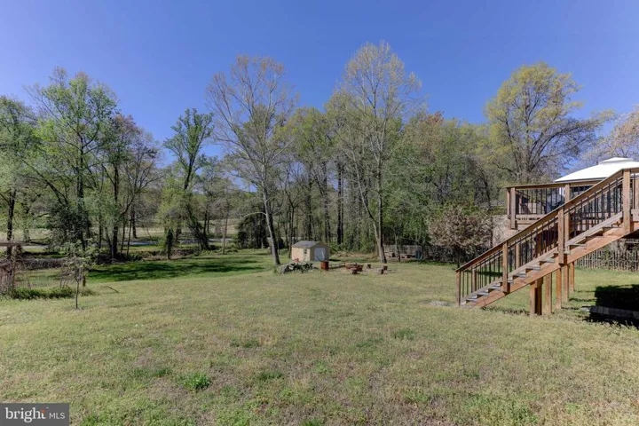 19240 Fuller Heights Rd, Triangle, Virginia 22172