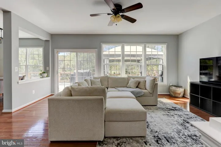 19240 Fuller Heights Rd, Triangle, Virginia 22172