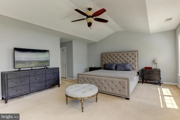 19240 Fuller Heights Rd, Triangle, Virginia 22172