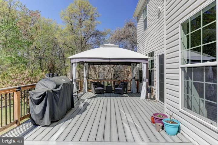 19240 Fuller Heights Rd, Triangle, Virginia 22172