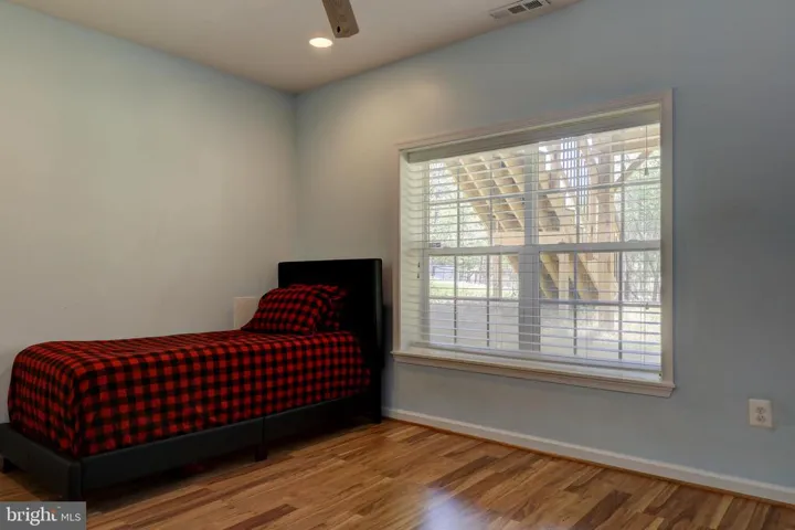 19240 Fuller Heights Rd, Triangle, Virginia 22172
