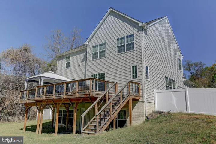 19240 Fuller Heights Rd, Triangle, Virginia 22172