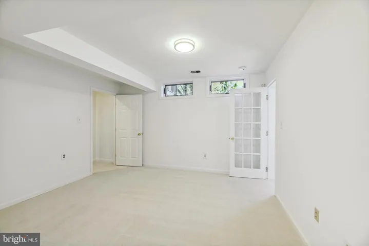 5219 Monroe Dr, Springfield, Virginia 22151