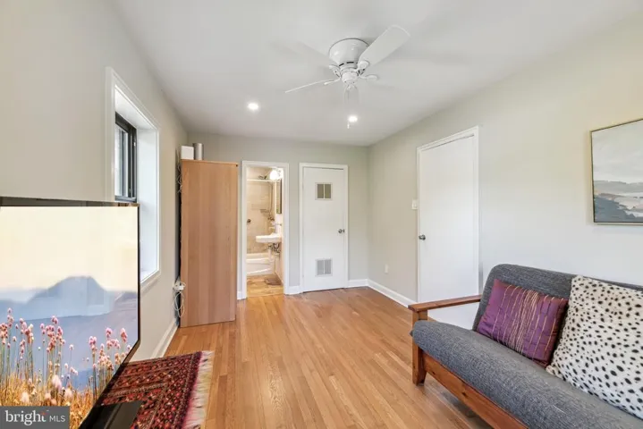 5219 Monroe Dr, Springfield, Virginia 22151