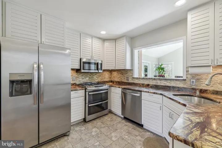 5219 Monroe Dr, Springfield, Virginia 22151