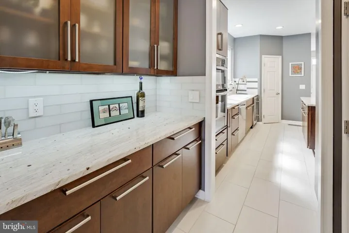 8919 Day Lilly Ct, Fairfax, Virginia 22031