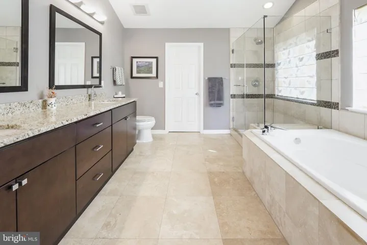 8919 Day Lilly Ct, Fairfax, Virginia 22031
