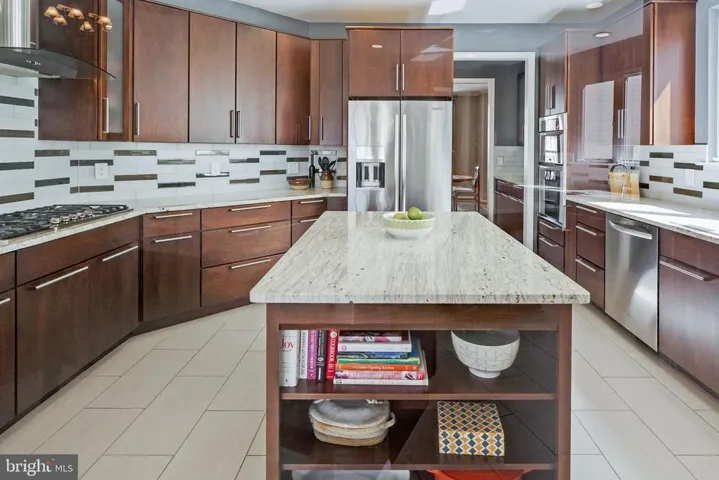 8919 Day Lilly Ct, Fairfax, Virginia 22031