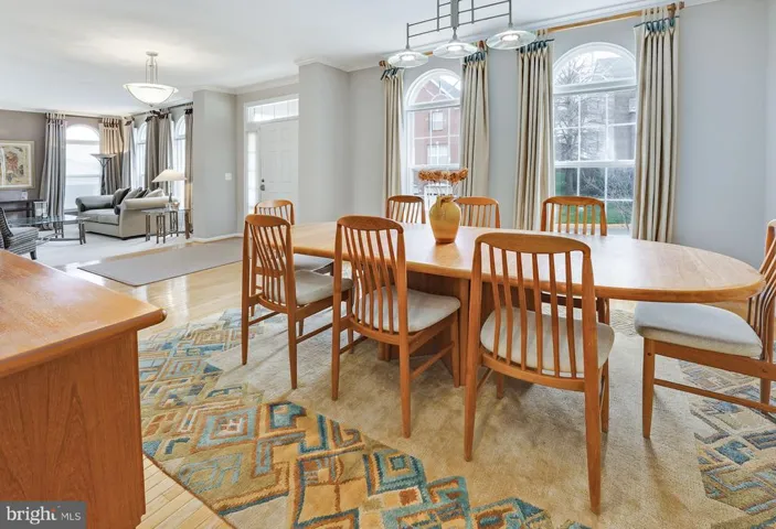 8919 Day Lilly Ct, Fairfax, Virginia 22031