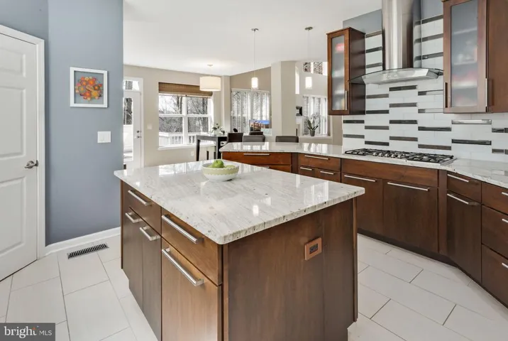 8919 Day Lilly Ct, Fairfax, Virginia 22031