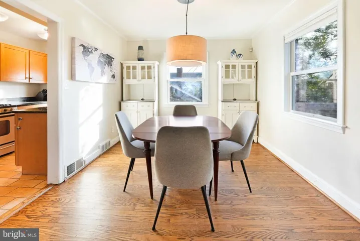 2406 Washington Blvd, Arlington, Virginia 22201