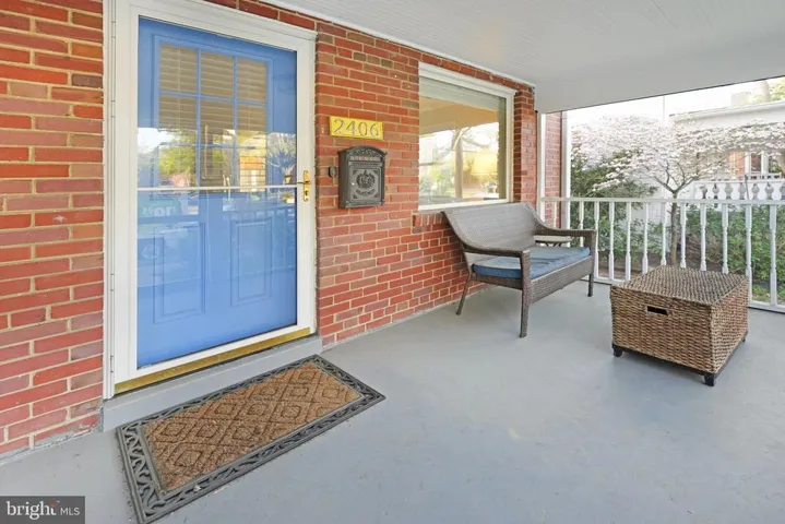 2406 Washington Blvd, Arlington, Virginia 22201