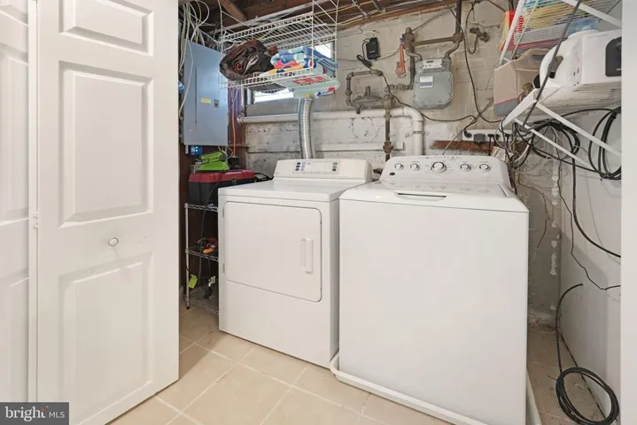 2406 Washington Blvd, Arlington, Virginia 22201