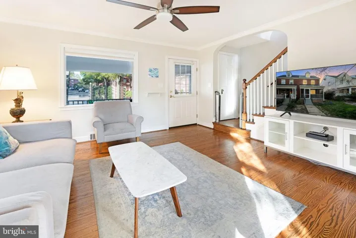 2406 Washington Blvd, Arlington, Virginia 22201