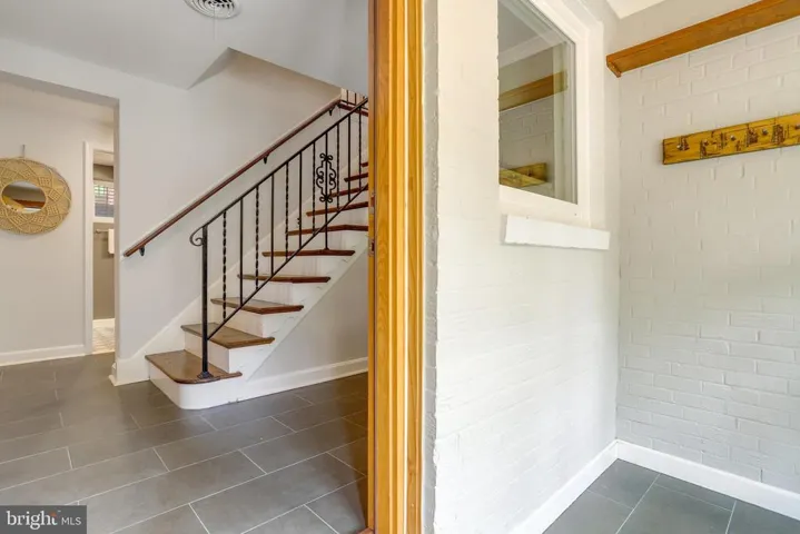 1234 N Chambliss St N, Alexandria, Virginia 22312