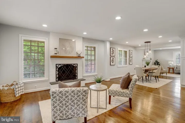 1234 N Chambliss St N, Alexandria, Virginia 22312