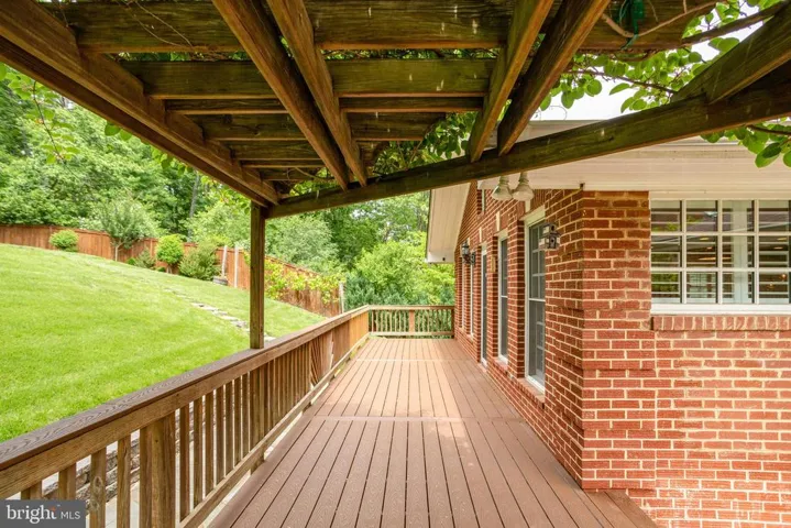 1234 N Chambliss St N, Alexandria, Virginia 22312