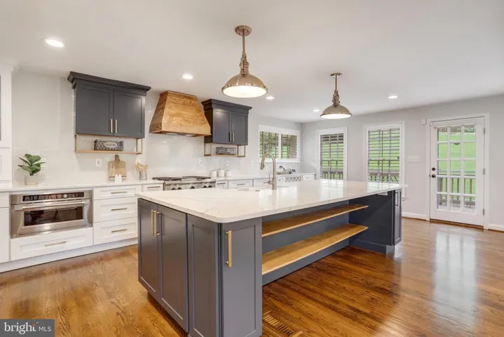 1234 N Chambliss St N, Alexandria, Virginia 22312