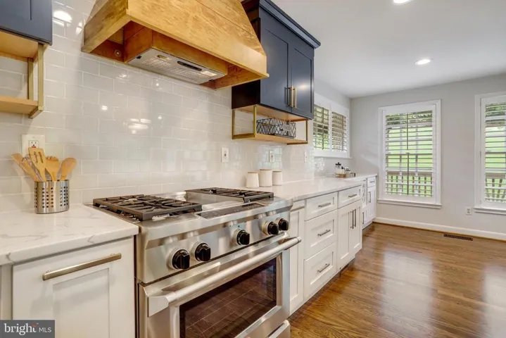1234 N Chambliss St N, Alexandria, Virginia 22312