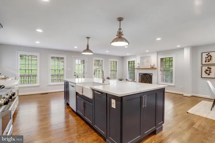 1234 N Chambliss St N, Alexandria, Virginia 22312