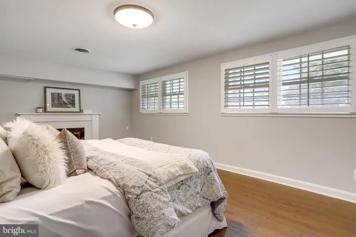 1234 N Chambliss St N, Alexandria, Virginia 22312