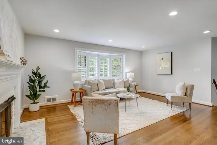 1234 N Chambliss St N, Alexandria, Virginia 22312