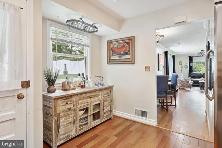3907 Forest Grove Dr, Annandale, Virginia 22003