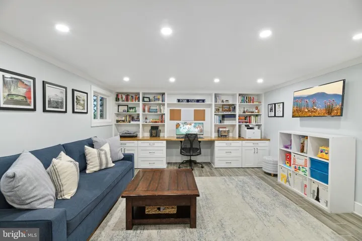 2454 39th Pl Nw, Washington, District of Columbia 20007