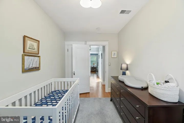 2454 39th Pl Nw, Washington, District of Columbia 20007
