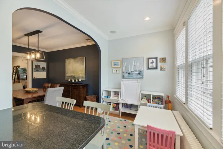 2454 39th Pl Nw, Washington, District of Columbia 20007