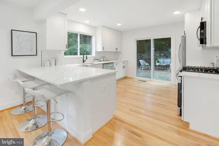 2724 Hickory St, Alexandria, Virginia 22305